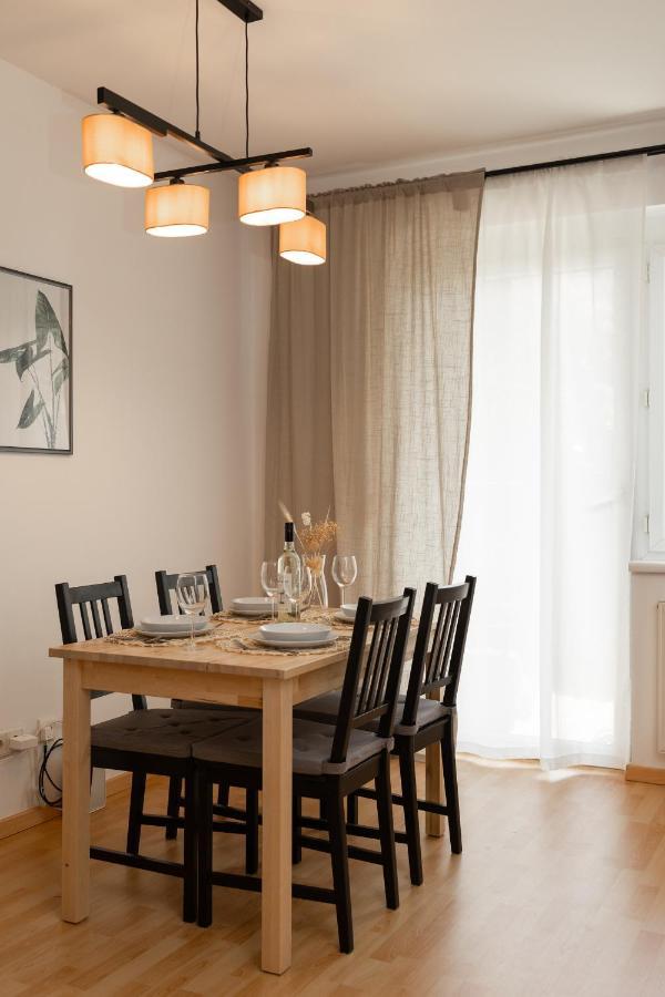 Fresh Apartment With Terrace + Free Parking กราซ ภายนอก รูปภาพ
